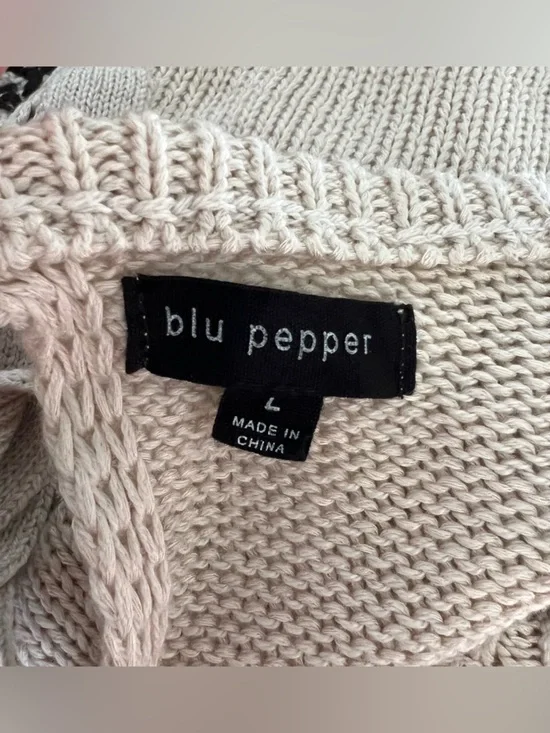 Blu Pepper Colorblock Patchwork Knit Sweater – Size L - Picture 5 of 5